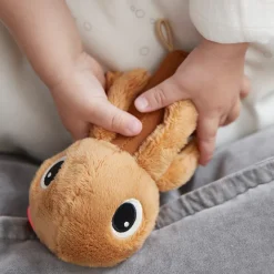 Done by Deer Rammelaar en Activiteitenknuffel Spiegel Jelly Mustard