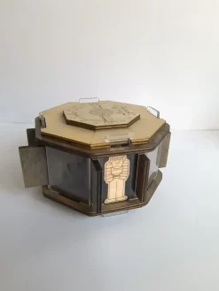 Eureka Secret Escape Box Jailbreak ****